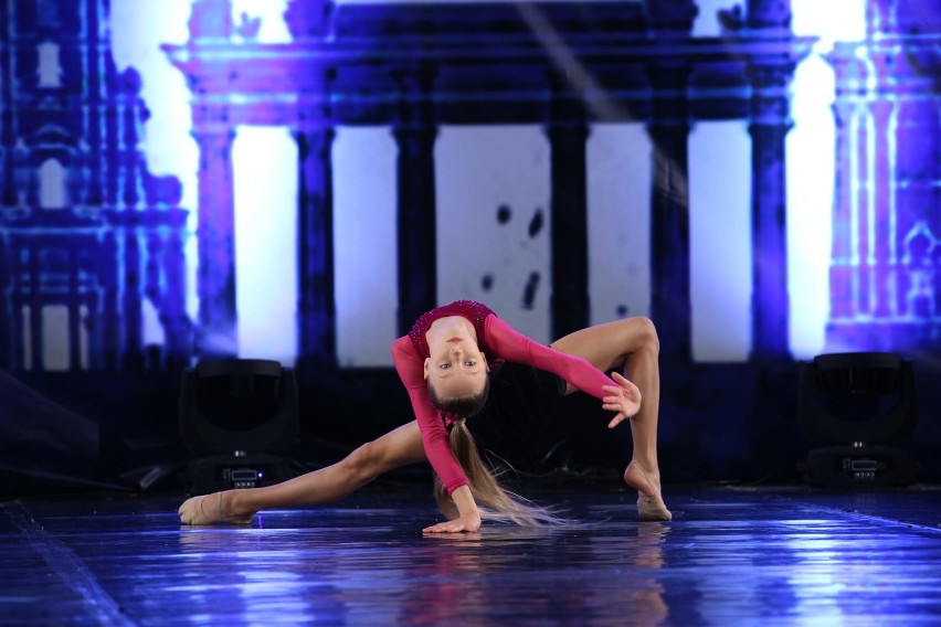 Barcice. Kolejny taneczny sukces Emilii Dubiel. Ośmiolatka zdobyła trzy pierwsze miejsca w Rumunii [ZDJĘCIA]