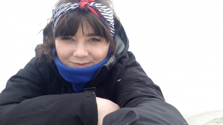 "Wyłam z bólu. Modliłam się, żeby wycięli mi narządy, albo po prostu żebym umarła". 28-letnia Ania z Kielc walczy z potworną chorobą FILM
