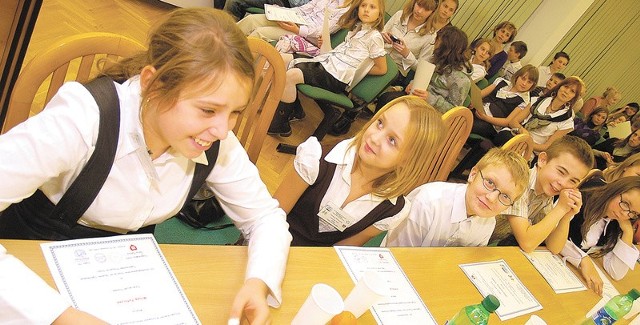 Udział w Dziecięcym Sejmiku wzięli gimnazjaliści i licealiści z terenów byłego województwa koszalińskiego. 