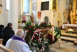 Pogrzeb Jana Leończuka w Zabłudowie. Rodzina i przyjaciele pożegnali słynnego poetę [ZDJĘCIA]