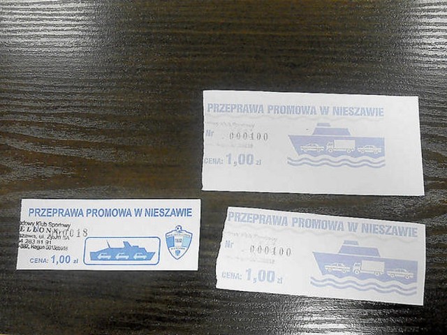 Z lewej obecne, czyli legalne bilety, z prawej kserowane
