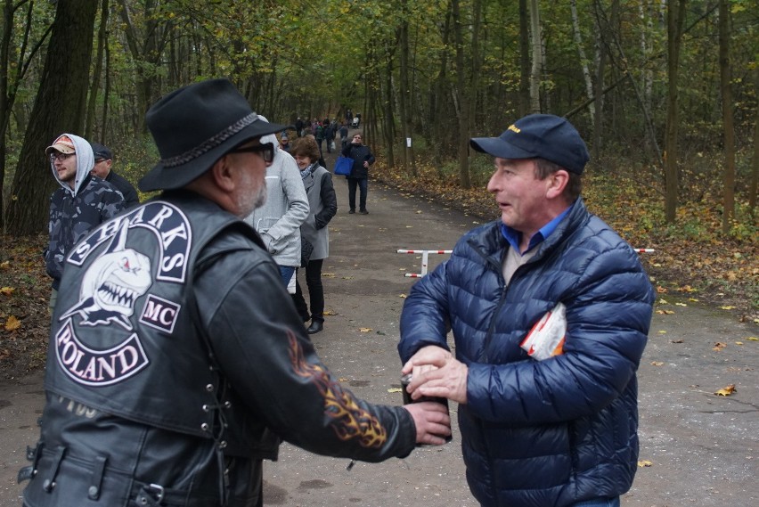 Wszystkich Świętych w Poznaniu: Trwa zbiórka na Rossę - 1...