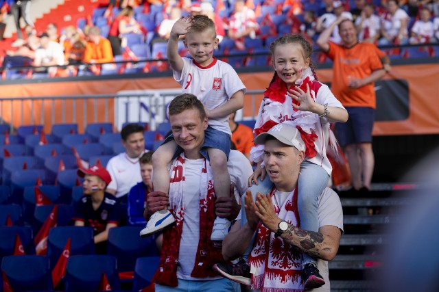 Polscy kibice na De Kuip w Rotterdamie uciszyli "Pomarańczowych"