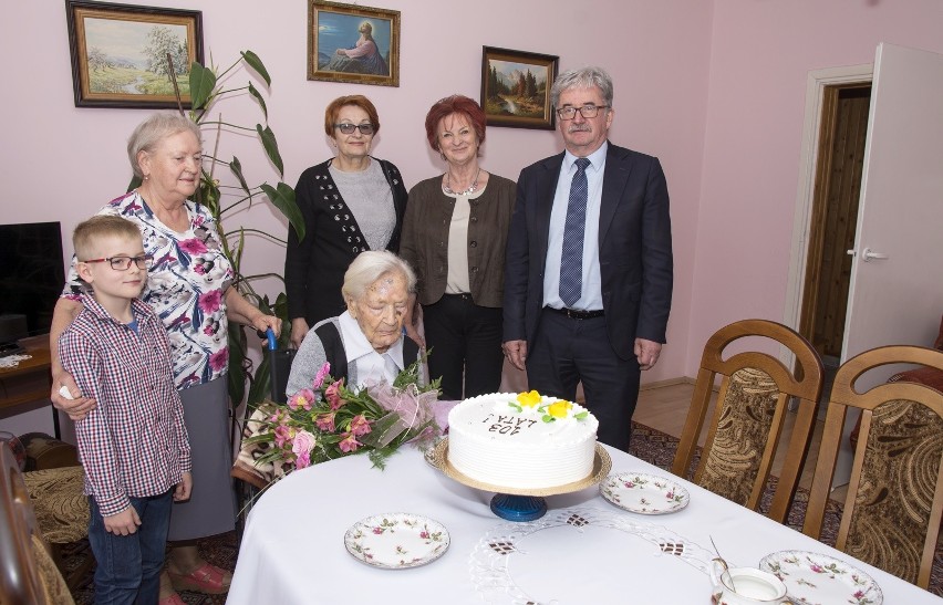 Wspomnienia Władysławy Porcz z Rodak, która w tym roku świętowała swoje 103. urodziny