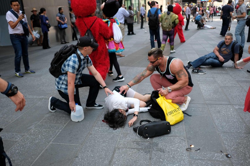 USA: Auto wjechało w tłum na Times Square w Nowym Jorku. Policja: To nie zamach [ZDJĘCIA] [WIDEO]