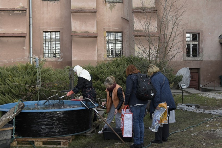 Staniątki. Benedyktynki zapraszają do opactwa po karpie