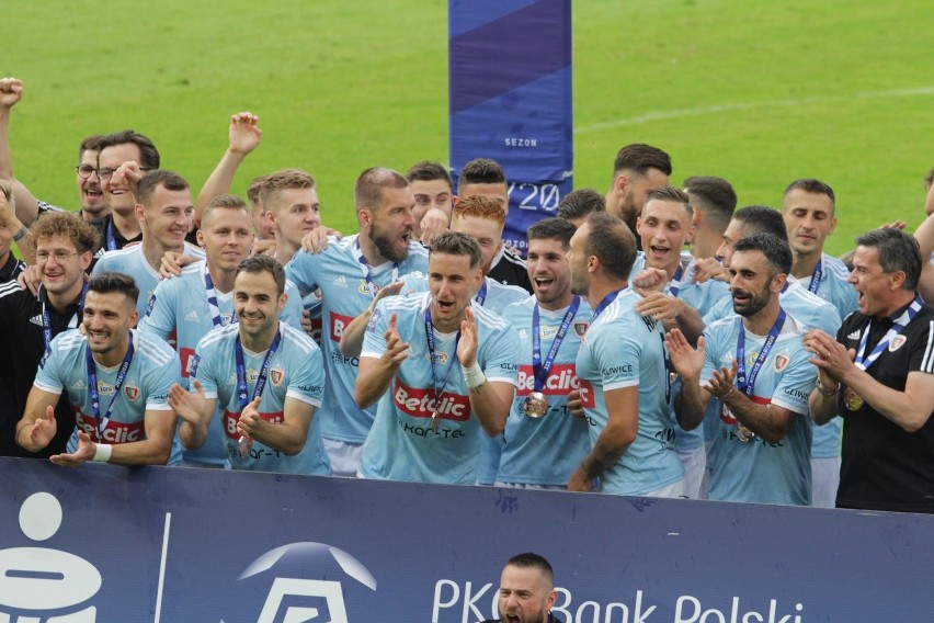 Piast Gliwice zajął 3. miejsce w sezonie 2019/2020. Którzy...