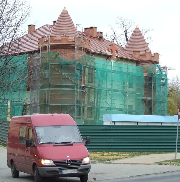 W tym budynku będzie nowa Siedziba Związku Gmin Zagłębia Miedziowego oraz przedsiębiorstwa komunalnego