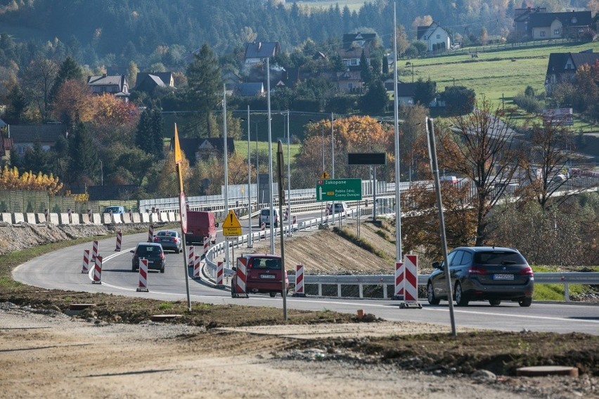 Budowa zakopianki. Kierowcy już jadą po fragmencie nowej trasy [ZDJĘCIA]