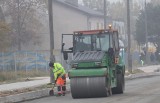 Ul. Królowej Jadwigi w Kędzierzynie-Koźlu jest przebudowywana. Będzie zwężona, ale dzięki temu przybędzie miejsc parkingowych