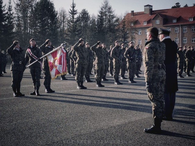 W sobotę odbyła się przysięga 70 rekrutów, którzy wstąpili do 12 Wielkopolskiej Brygady Obrony Terytorialnej.