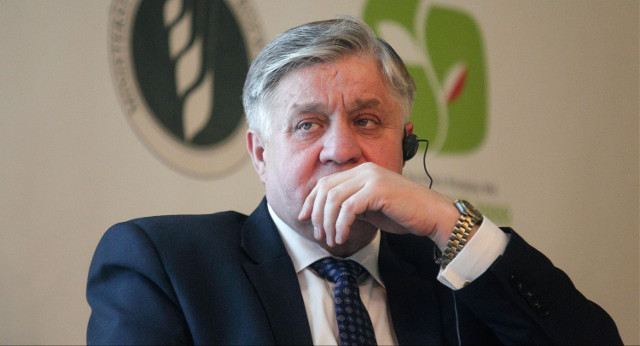 Jurgiel: Ziemię kupują wreszcie głównie rolnicy!