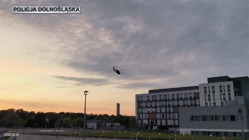 Z Kielc do Wrocławia - policyjny śmigłowiec transportował serce do przeszczepu