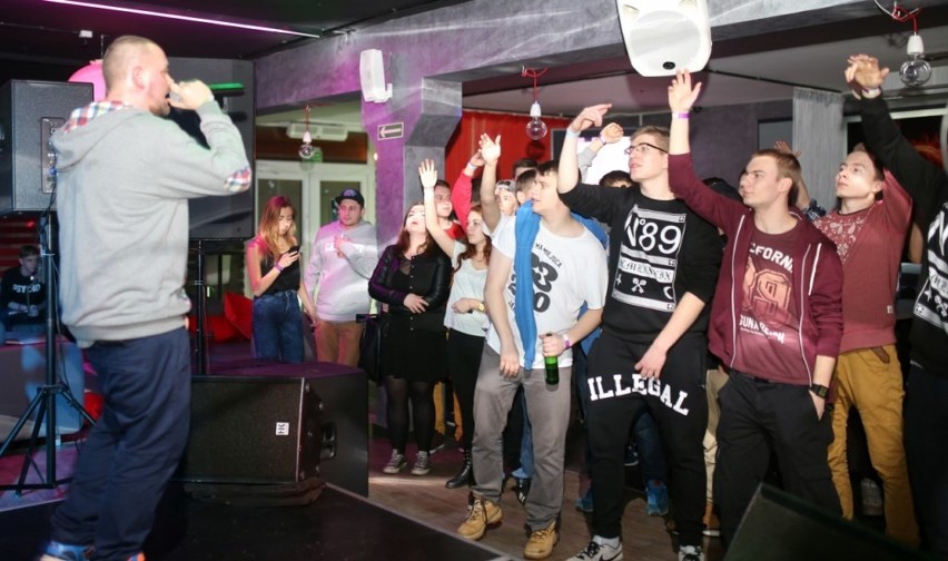 W Chojnicach w klubie "Cynamon" odbył się koncert hip-hopowy