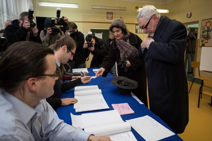 Wybory samorządowe 2014: Jacek Majchrowski zagłosował [ZDJĘCIA]