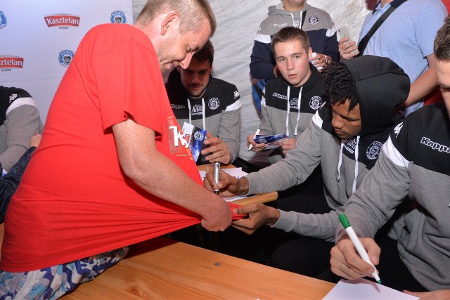 Nieliczni kibice zdążyli zdobyć autograf Montero we Włocławku...