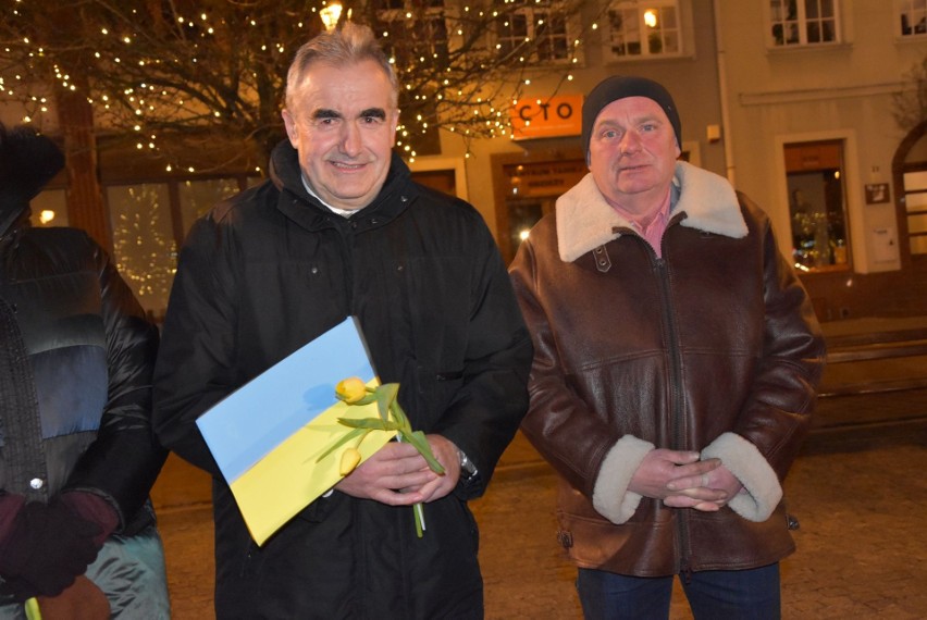 Wiec "Solidarni z Ukrainą" na Rynku w Grudziądzu. Wiec...