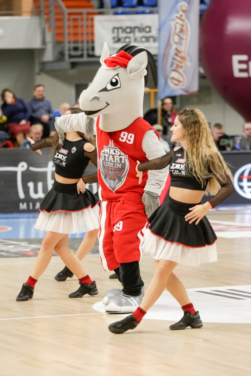 Tak tańczyły cheerleaderki Startu Lublin podczas kolejnego meczu koszykarzy w hali Globus