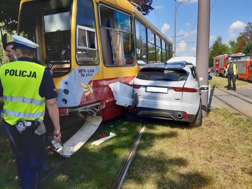 Wypadek spowodował konieczność zmian tras linii tramwajowych...