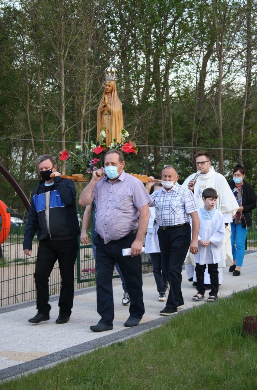 Nabożeństwo fatimskie w Nożynie.