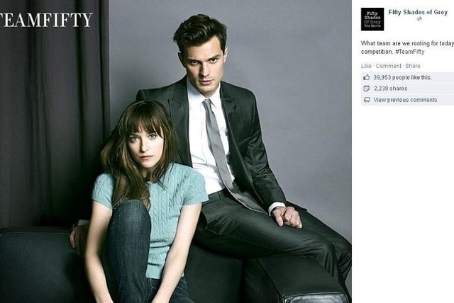 Jamie Dornan i Dakota Johnson (fot. screen z Facebook.com)