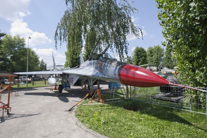 Wrocław: Na politechnice składają samolot MiG-29 (FILM, ZDJĘCIA)