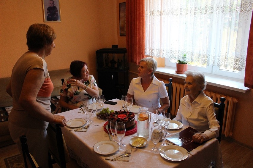 Pani Michalina z Kędzierzyna-Koźla skończyła 100 lat. Seniorka jest w świetnej formie