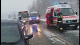 Czołowe zderzenie na drodze do Karpacza. Kamera zarejestrowała wypadek (wideo)
