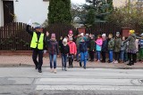 Policjanci w szkole w Kielcach. Zabrali uczniów na... przejście dla pieszych [ZDJĘCIA]