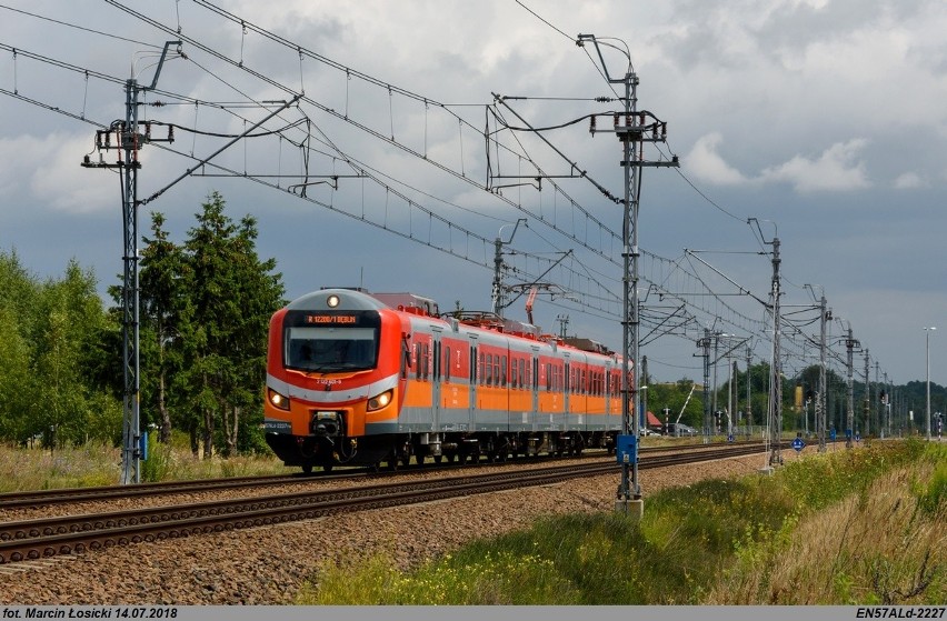 29 mln kilometrów za 1,14 mld zł. Zarząd województwa lubelskiego podpisał umowę na przewozy kolejowe