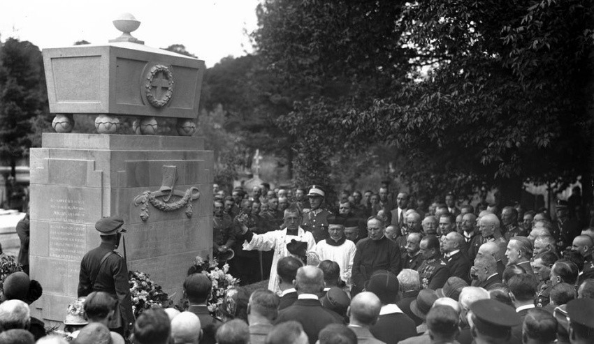 Cmentarz Rakowicki, 1925, odsłonięcie pomnika bohaterów spod...
