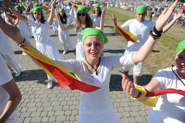 Lednica 2015: Bardzo radosne spotkania młodych ludzi