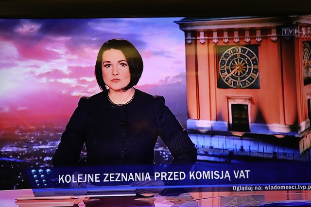 Edyta Lewandowska, pochodząca z Bełchatowa dziennikarka, w głównym wydaniu Wiadomości TVP zastąpiła Krzysztofa Ziemca