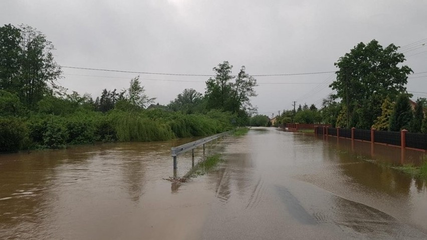 Sprawdź, które drogi na Podkarpaciu nadal są nieprzejezdne z powodu podtopień