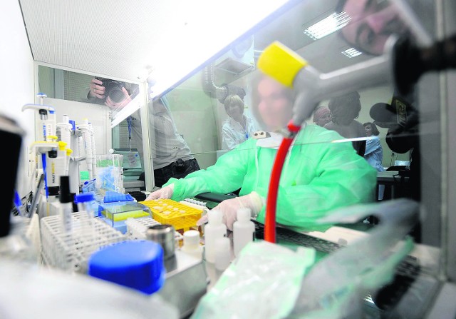 We wrześniu 2012 r. zlikwidowano w Sączu dwa laboratoria. Kilkunastu ludzi straciło pracę.