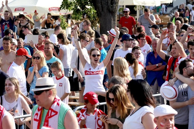 Strefa kibica w Szczecinie pomieści 1000 osób i będzie znajdowała się przed Netto Areną. Piłkarski Mundial w Rosji rozpocznie się 14 czerwca. Kibice z naszego miasta będą mogli oglądać wszystkie mecze, które będą transmitowane