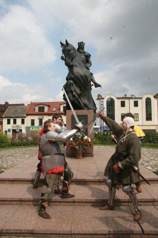 W orszaku przez Stare Miasto