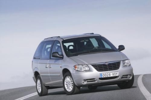 Fot. Chrysler: Prekursor vanów – Chrysler Voyager jest wciąż...