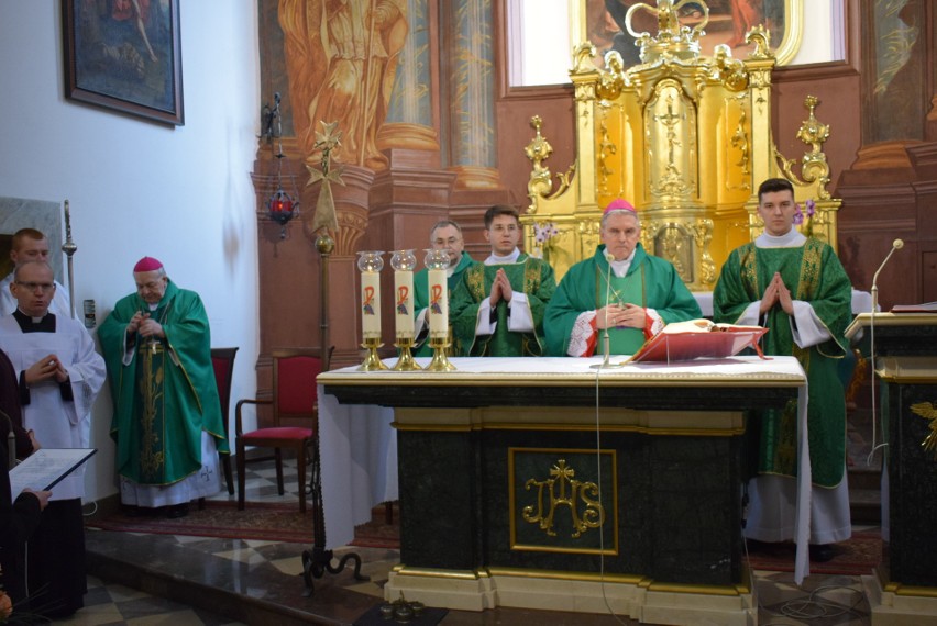 Diecezjalny Dzień Chorych obchodzono w Sandomierzu.  Zobacz zdjęcia 