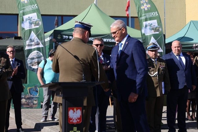 Uroczystość nadania chorągwi Wojska Polskiego żołnierzom 2-go batalionu czołgów, była momentem wyjątkowym