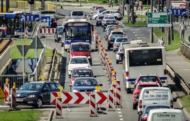 WIADUKT WOJSKA POLSKIEGO KORKI PRZEBUDOWAWIADUKT WOJSKA POLSKIEGO KORKI PRZEBUDOWA