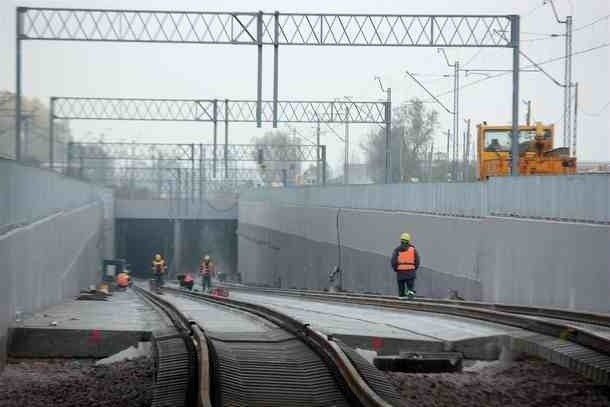 Budowa torów kolejowych na trasie Okęcie - Centrum
