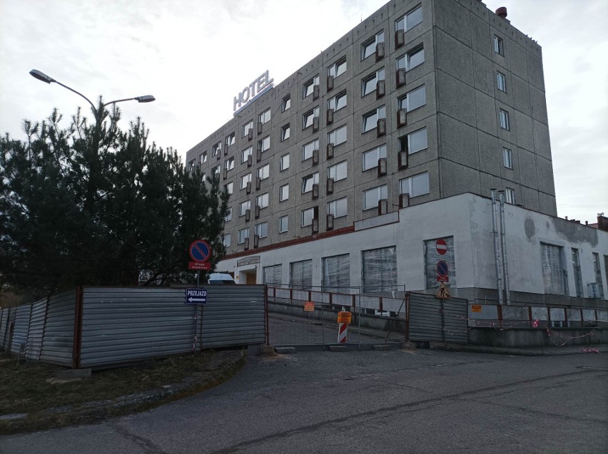 Będą kontrole robót budowlanych na terenie remontowanego dawnego hotelu "Bliza" w Wejherowie
