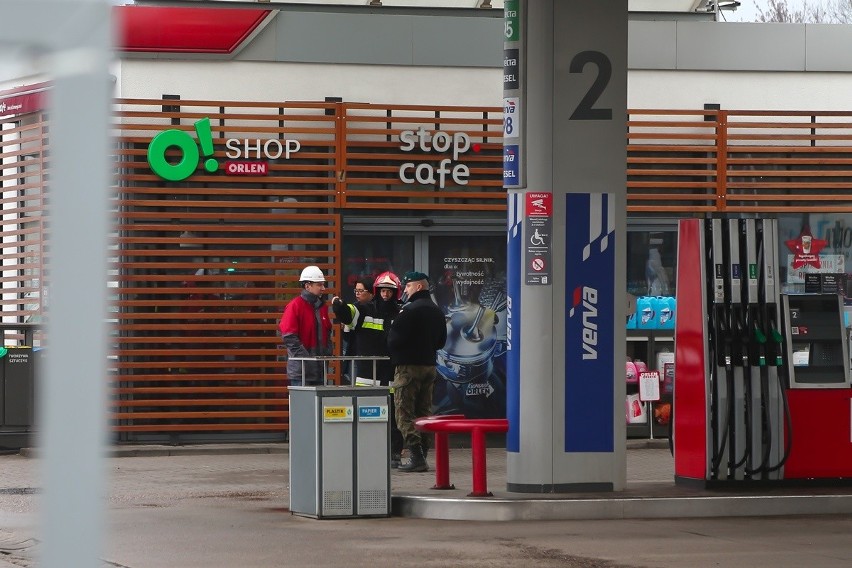 Niewybuch na stacji benzynowej Orlenu przy ul. Ślężnej