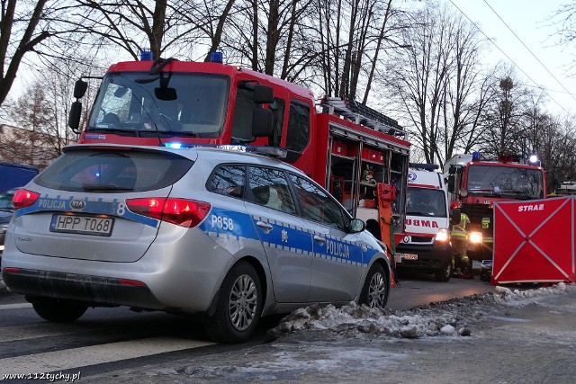 Na oznakowanym przejściu dla pieszych 10-latek wtargnął przed jadący trolejbus