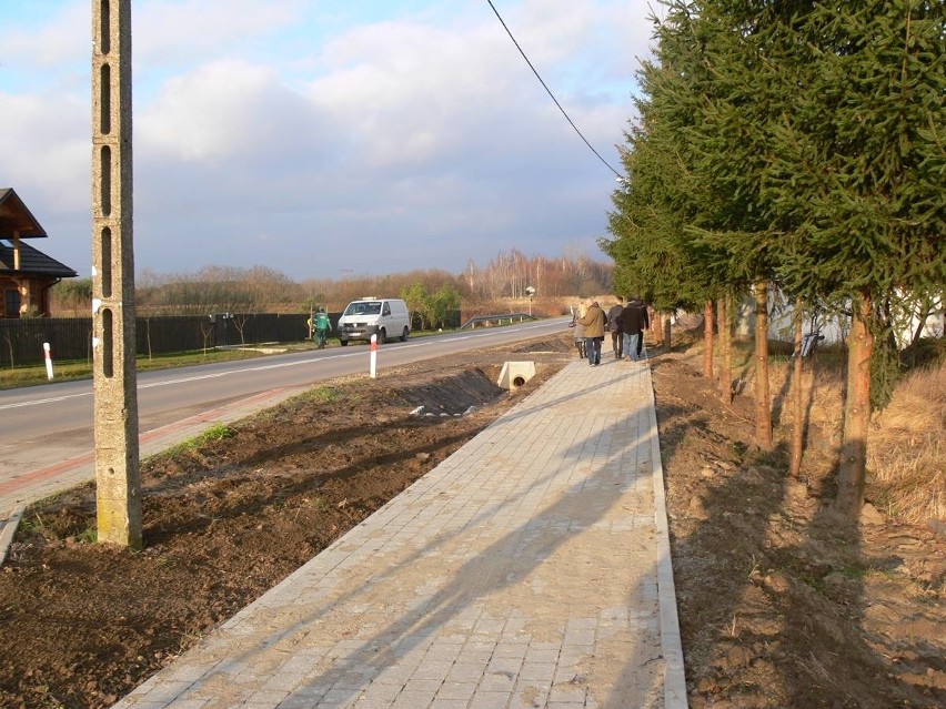 Nowy chodnik i ścieżka rowerowa na osiedlu Sobów w Tarnobrzegu