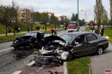 Sosnowiec: zderzenie dwóch aut na ul. Paderewskiego. Są ranni [ZDJĘCIA]
