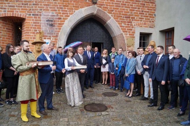 Na golubskim zamku w tym tygodniu odbył się  II Konkurs „Polska - Szwecja, między rywalizacją i współpracą”