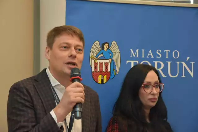 Adam Szponka, dotychczasowy dyrektor Regionalnego Ośrodka Polityki Społecznej, będzie wiceprezydentem Torunia