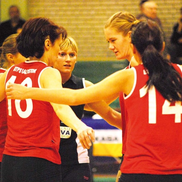 Od lewej: Elżbieta Dąbrowska, Katarzyna Obacz, Katarzyna Kuczyńska i Marzena Korol (tyłem). W Łodzi poszło im łatwo.
